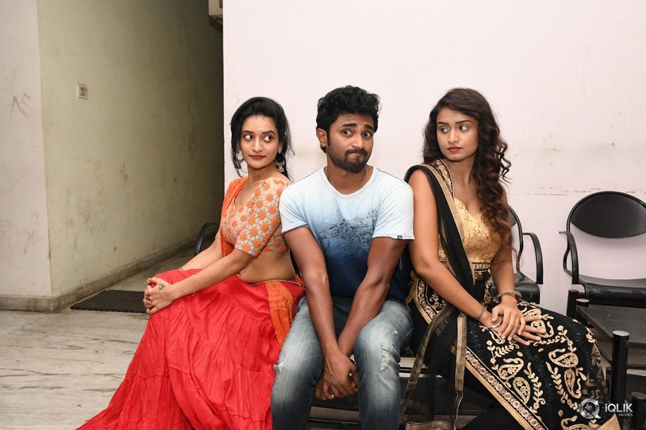Laxmi-Devi-Samarpinchu-Nede-Chudandi-Motion-Poster-Launch